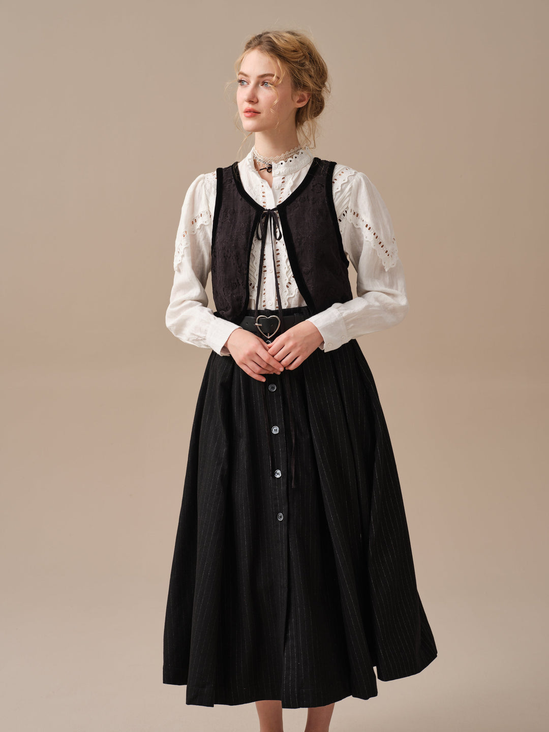 MARICEL 27 | Victorian Linen Shirt With Black Vest