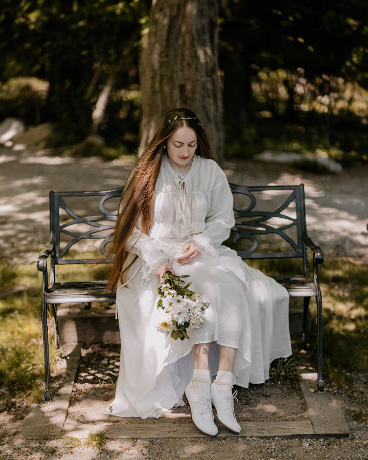 JENNIFER 33 | victorian linen blouse with lace