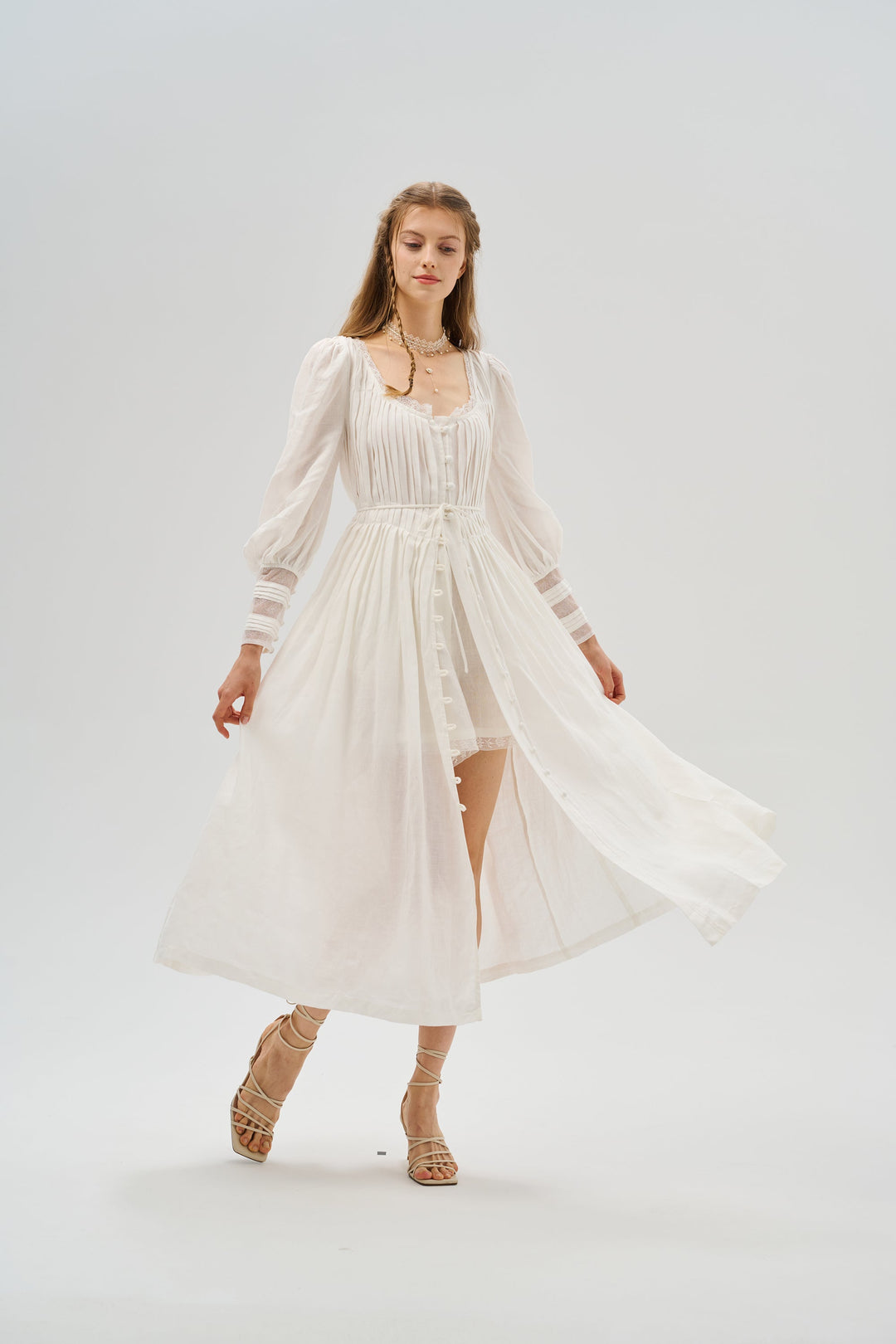 Josefina 19 | Dreamy Pleated Linen Gown