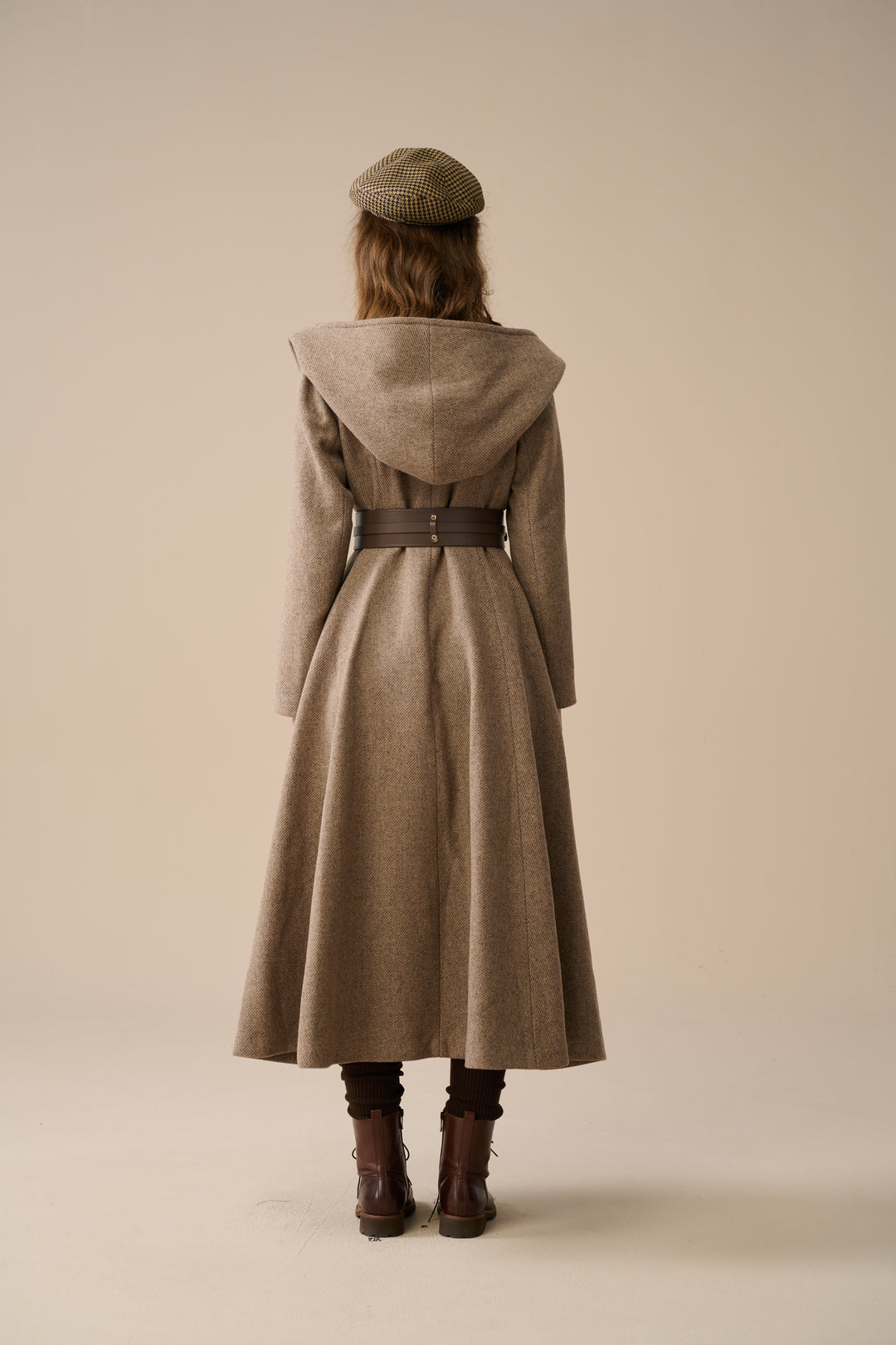 Trista 24 | 100% twill wool hooded coat