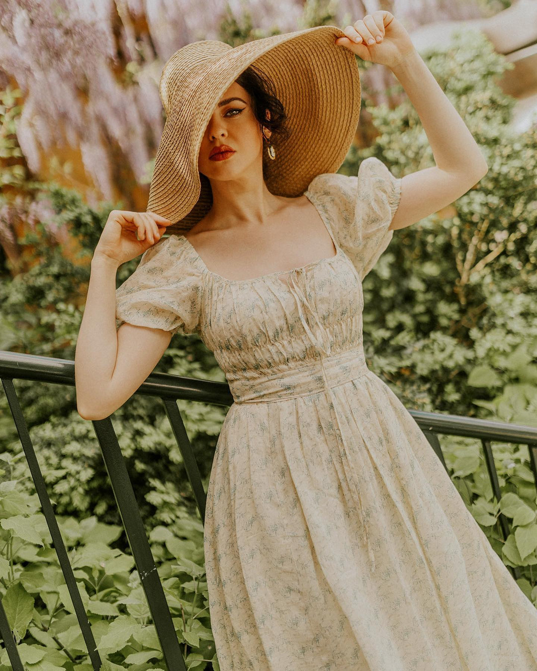 Alice 19 | Floral linen dress