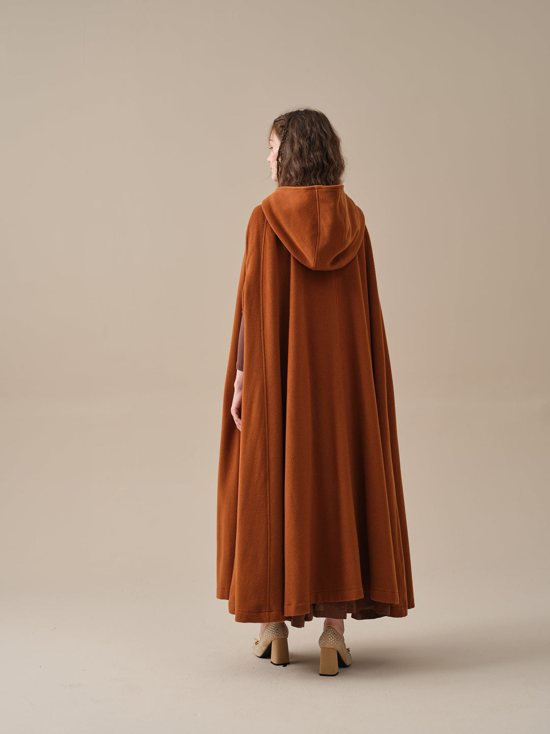 ARIEL 14 | HOODED WOOL CLOAK COAT