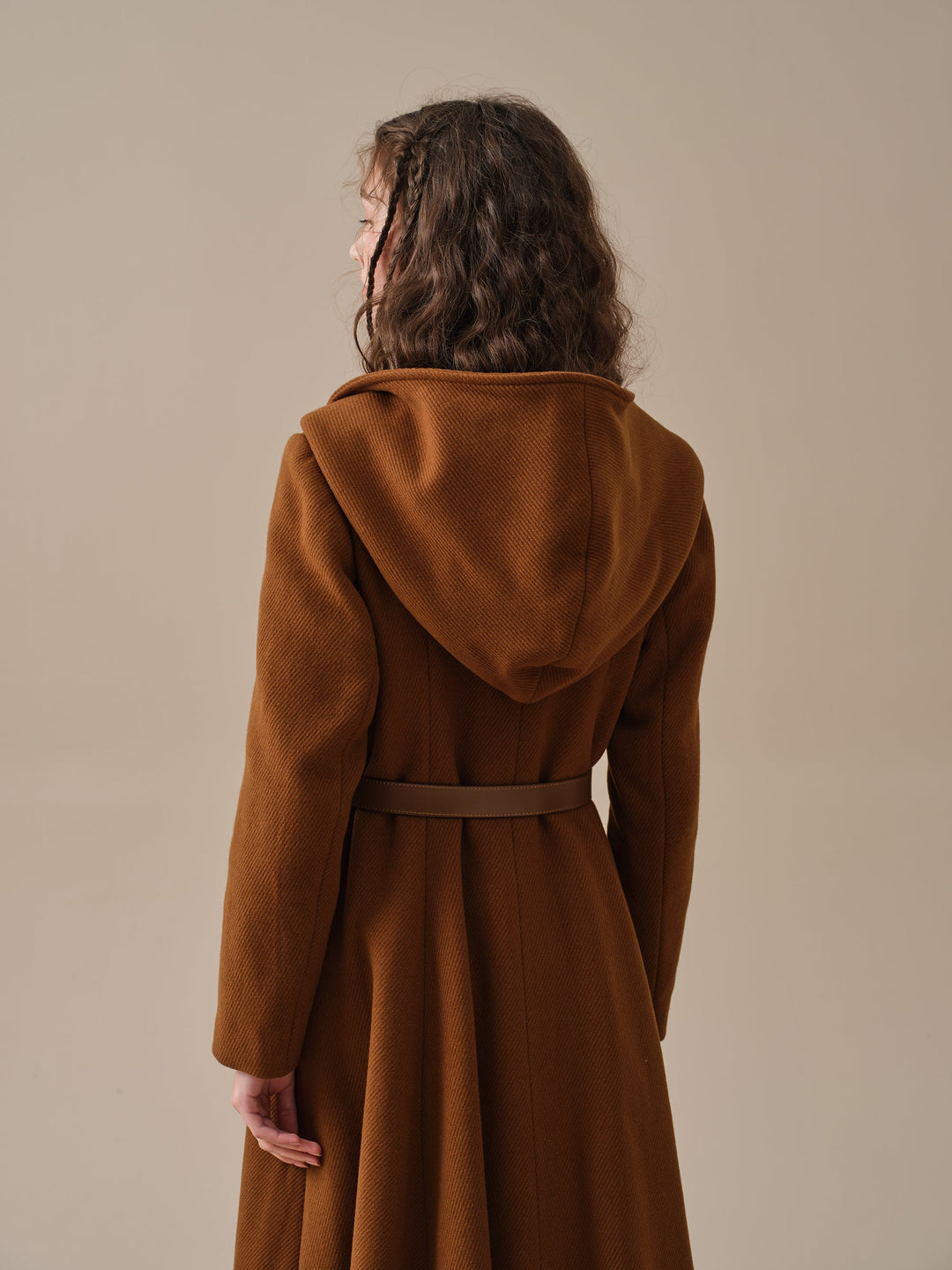 Trista 24 | 100% twill wool hooded coat