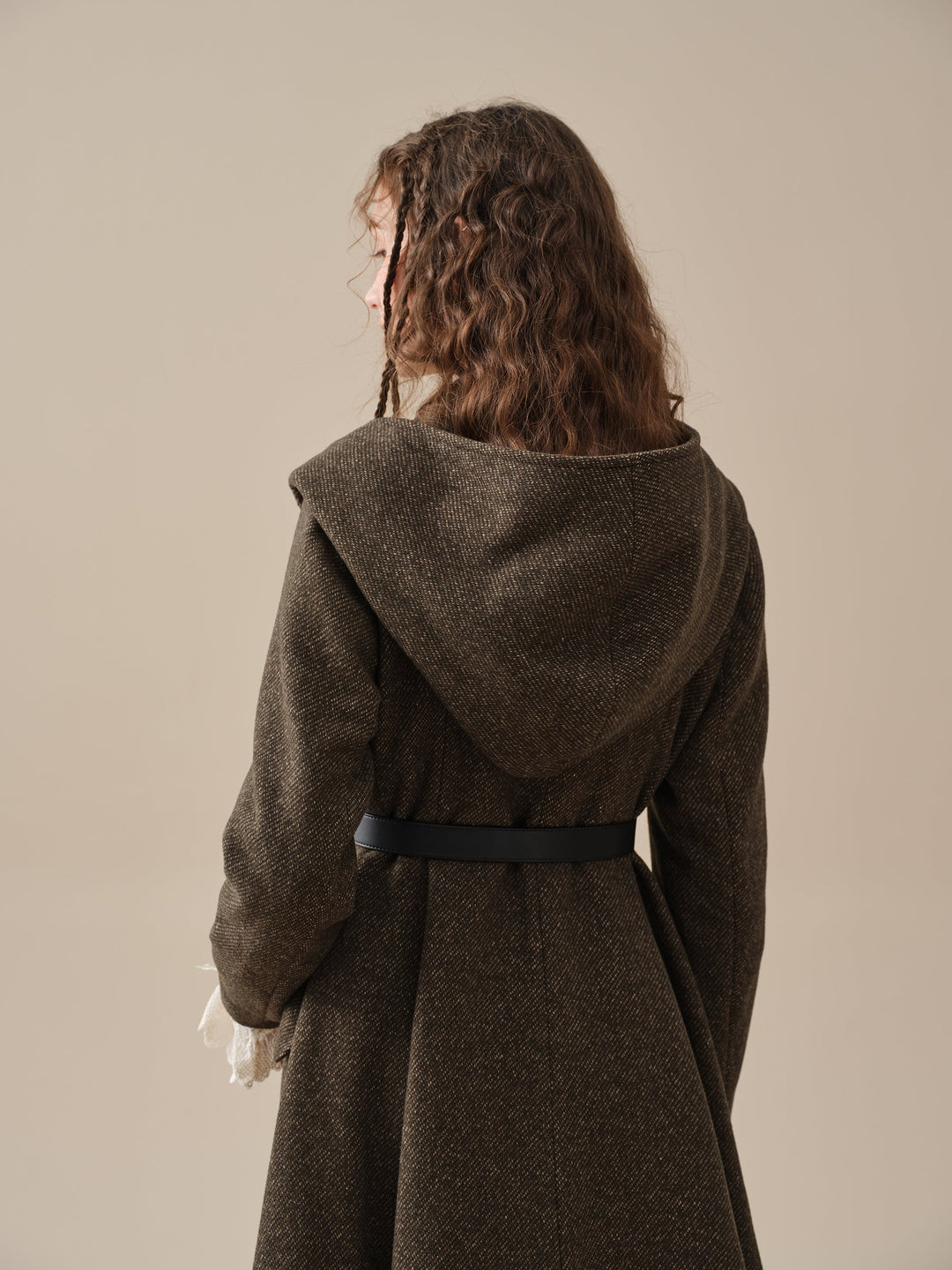 Trista 24 | 100% twill wool hooded coat