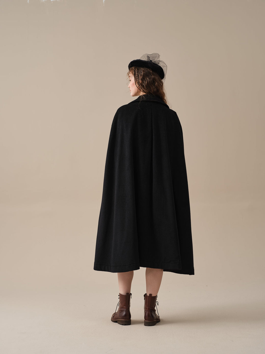 Jori 17 | 100% wool cloak coat