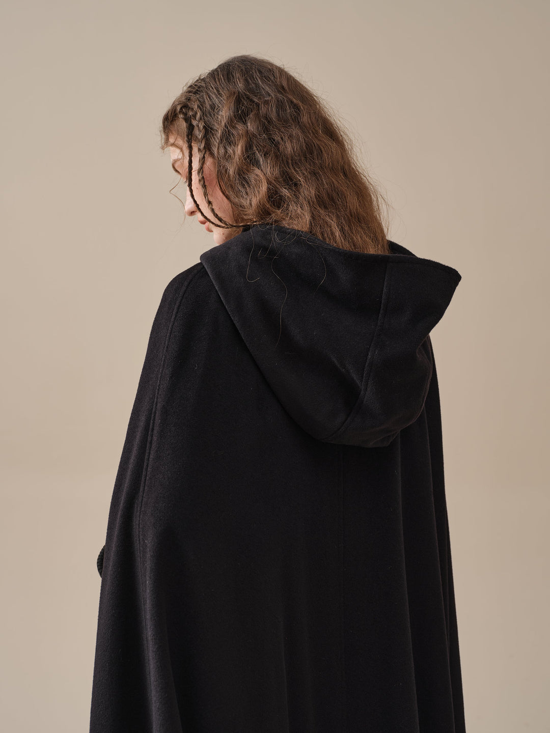 ARIEL 14 | HOODED WOOL CLOAK COAT