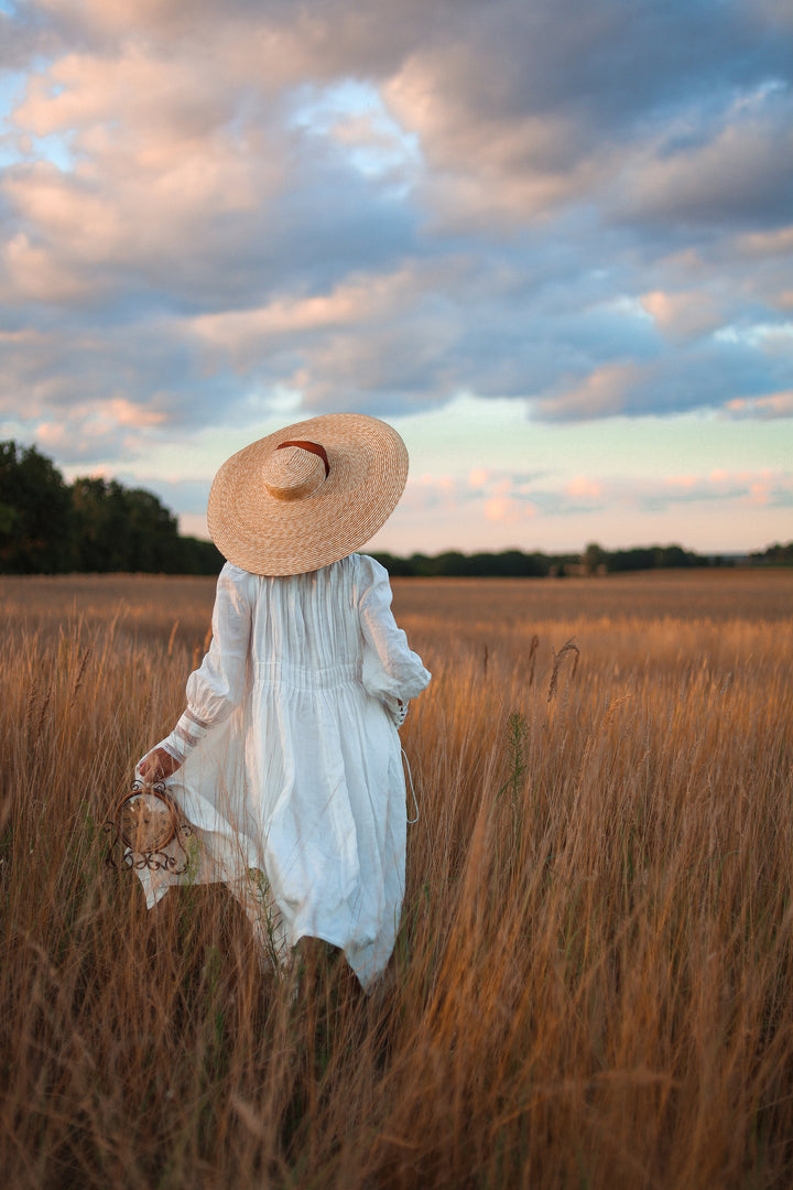 Josefina 19 | Dreamy Pleated Linen Gown