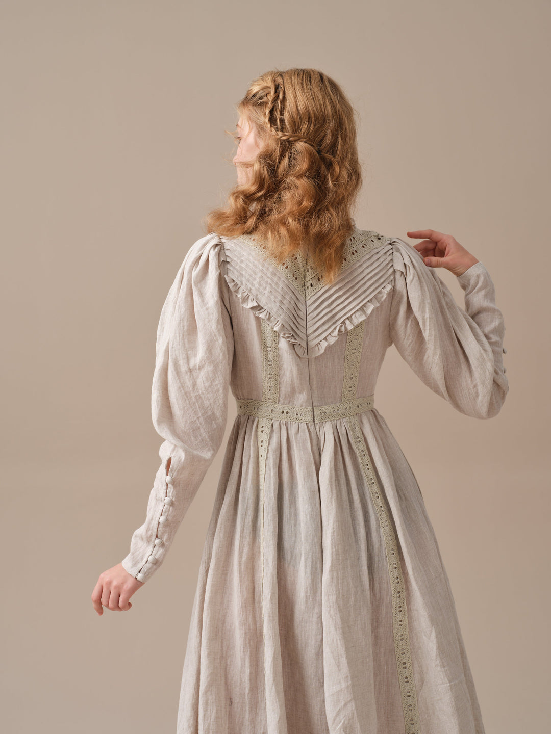 MARY 18 | VINTAGE LINEN DRESS GOWN