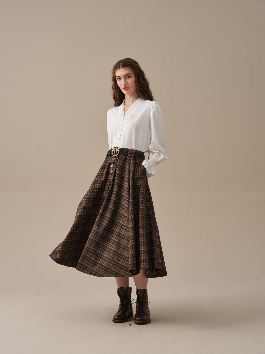 Norma 16 | Front buttoned wool skirt