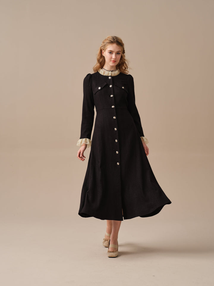 Nova 28 | buttoned wool dress with lace