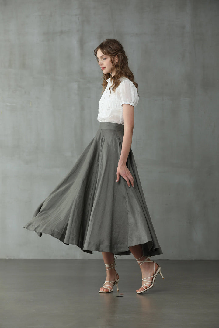 Cherry 22 | silver gray skirt