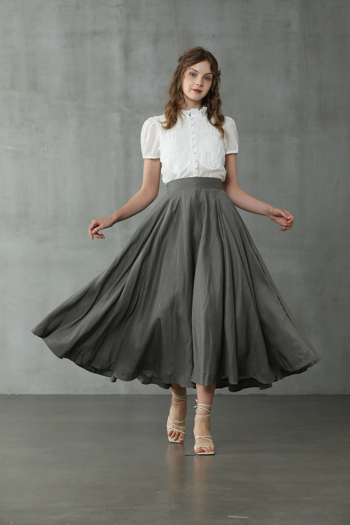 Cherry 22 | silver gray skirt