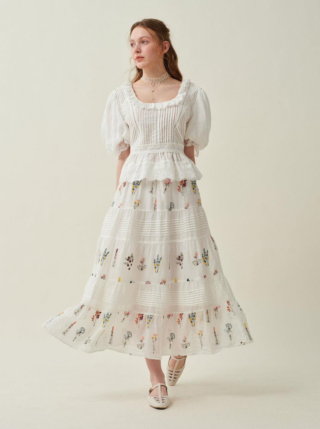 Victoria 13 | Embroidered floral linen skirt