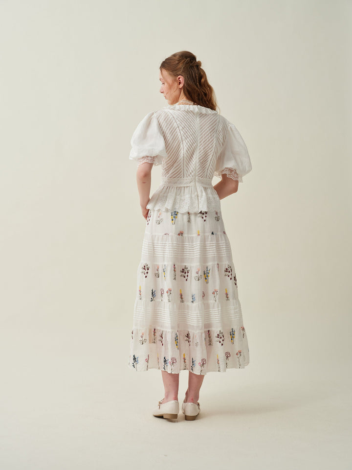 Victoria 13 | Embroidered floral linen skirt