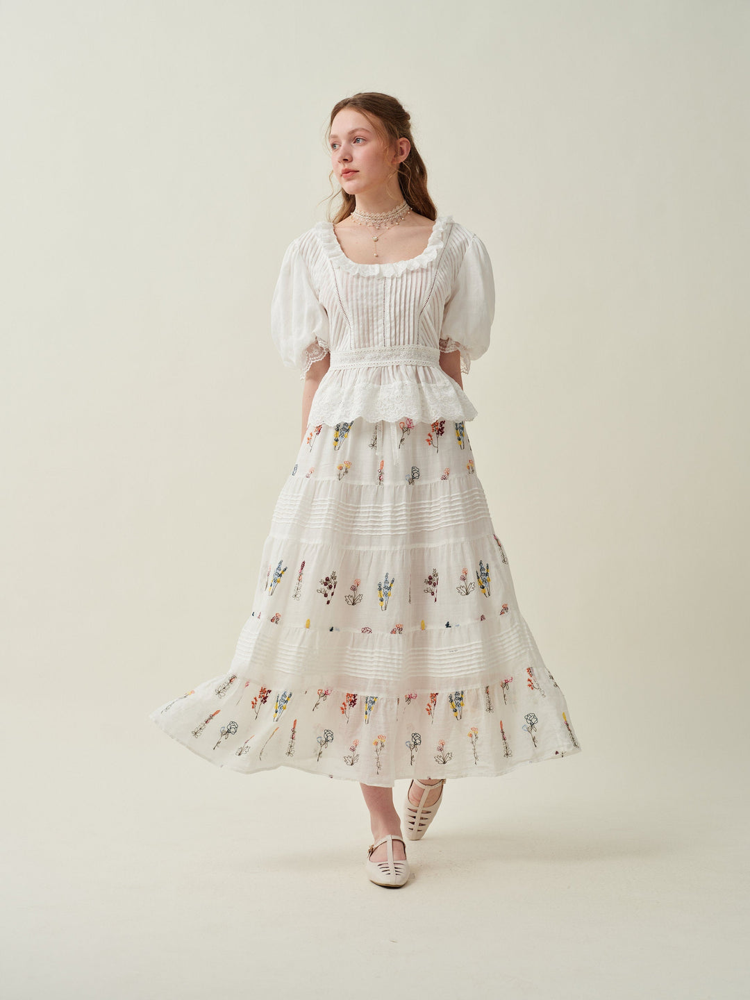 Victoria 13 | Embroidered floral linen skirt