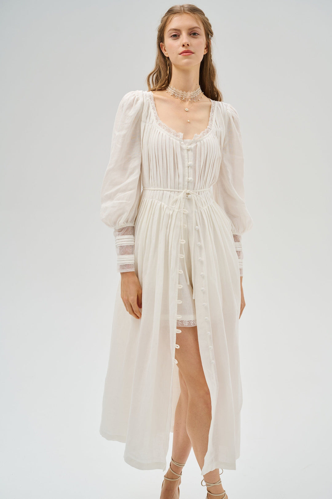 Josefina 19 | Dreamy Pleated Linen Gown