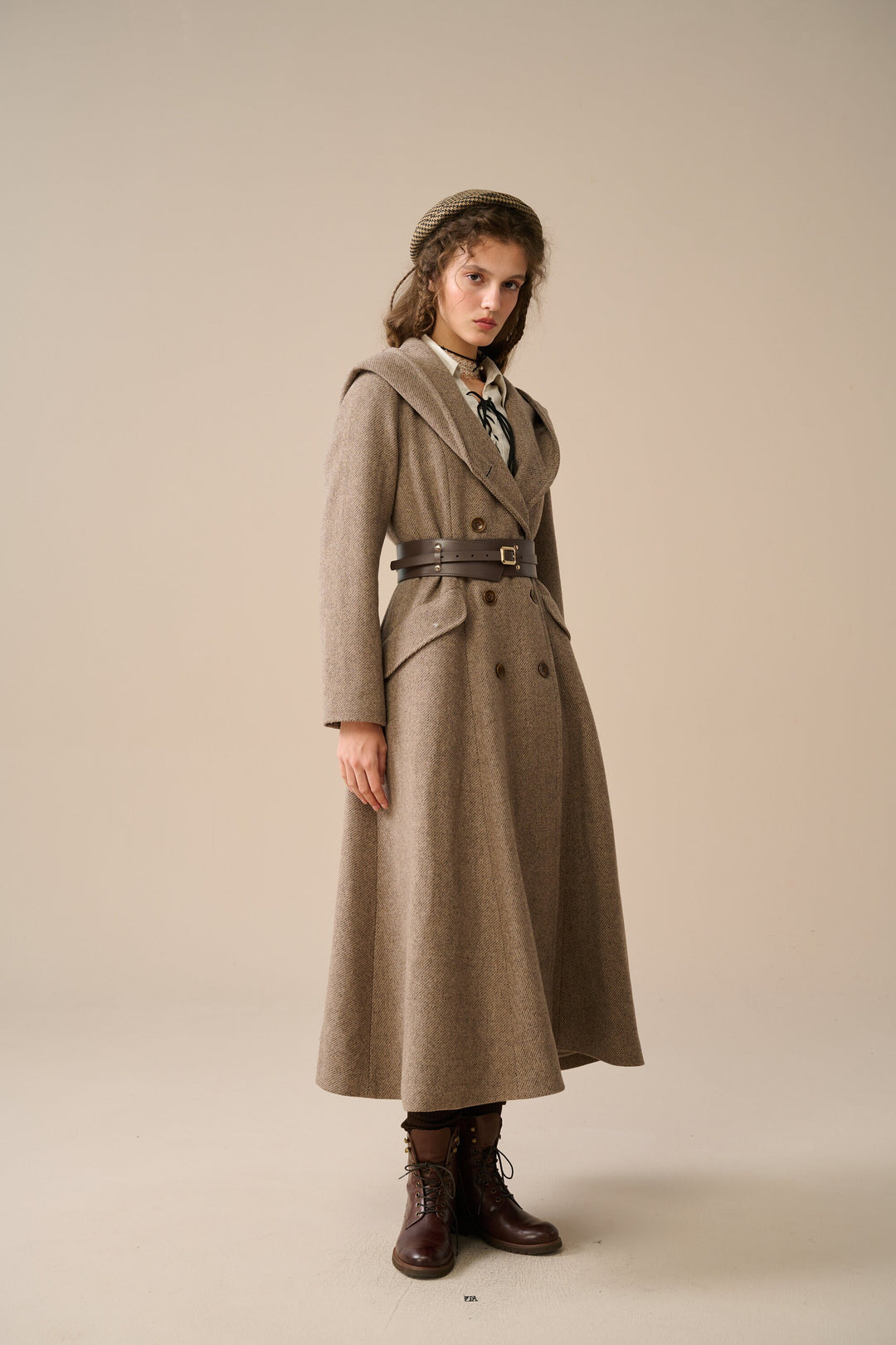 Trista 24 | 100% twill wool hooded coat