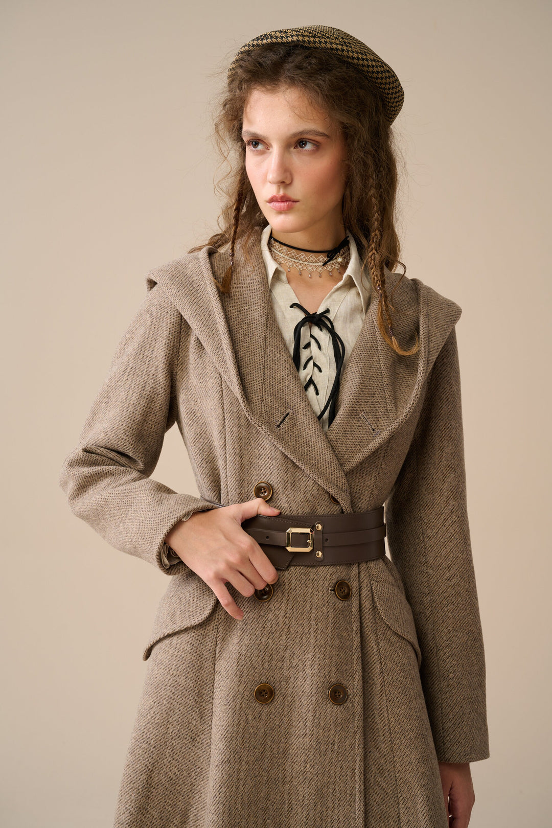 Trista 24 | 100% twill wool hooded coat