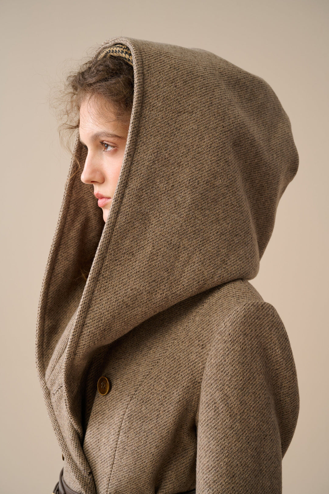 Trista 24 | 100% twill wool hooded coat