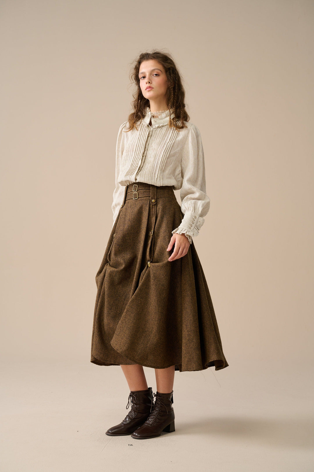 Cynthia 16 | Adjustable wool skirt