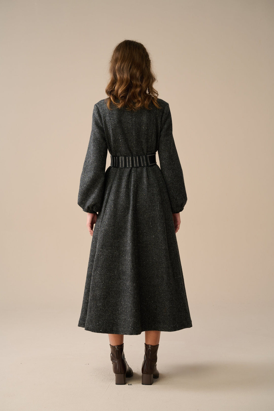 Margaret 25|100% wool buttoned down coat