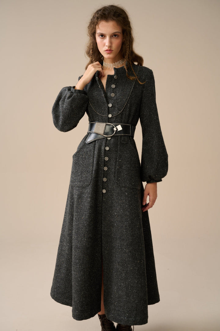 Margaret 25|100% wool buttoned down coat