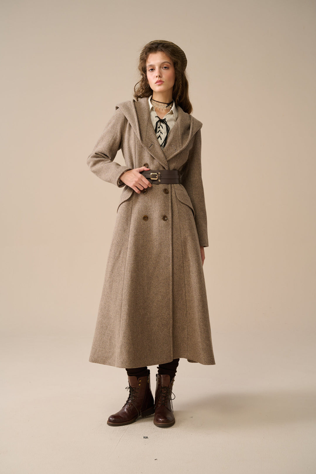 Trista 24 | 100% twill wool hooded coat