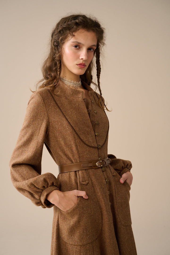 Margaret 25|100% wool buttoned down coat