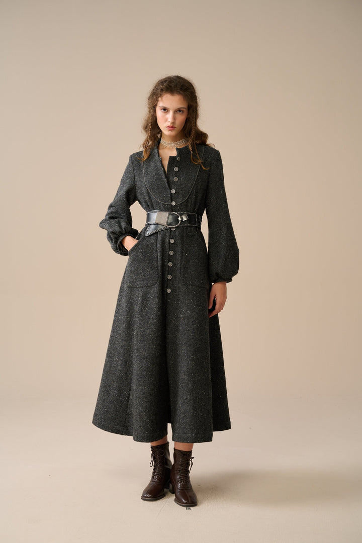 Margaret 25|100% wool buttoned down coat