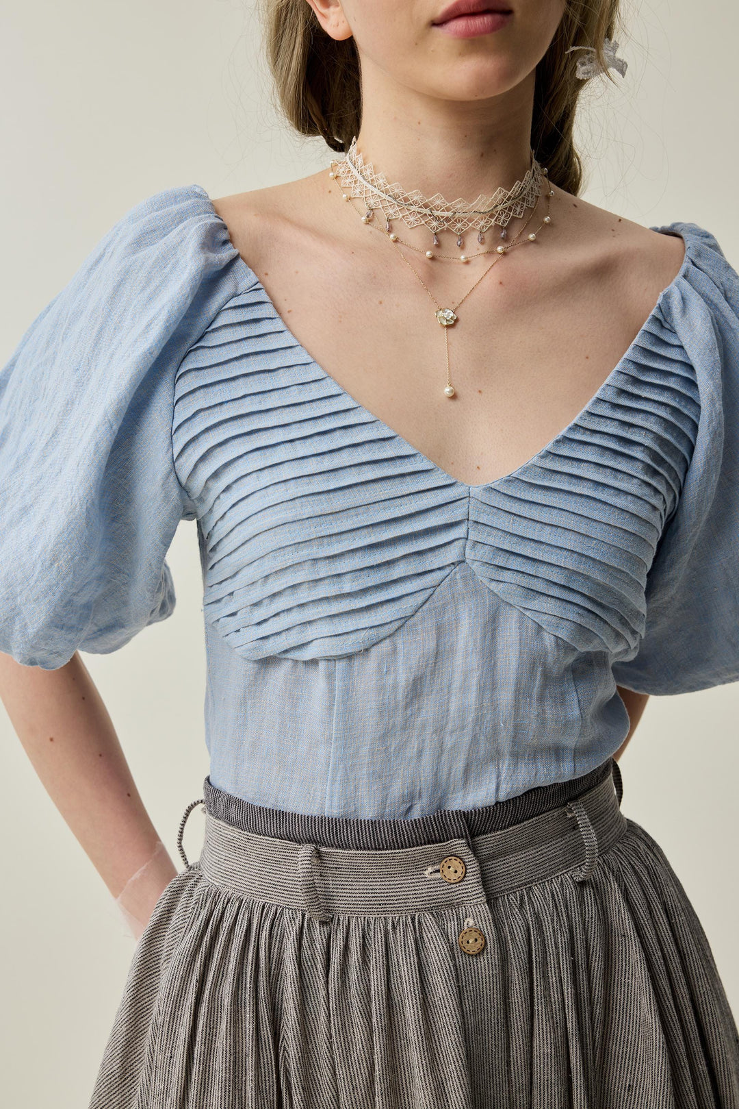 Baie 22 | Handmade pintucked linen blouse