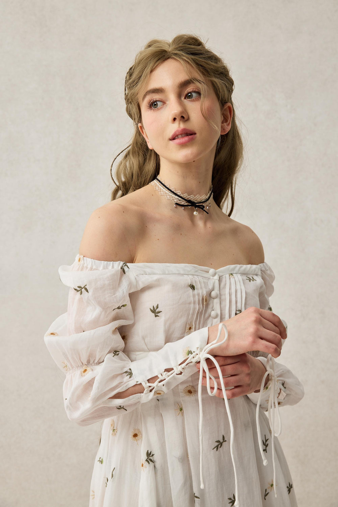 Phoenix 24 | Embroidery Daisy Linen Dress