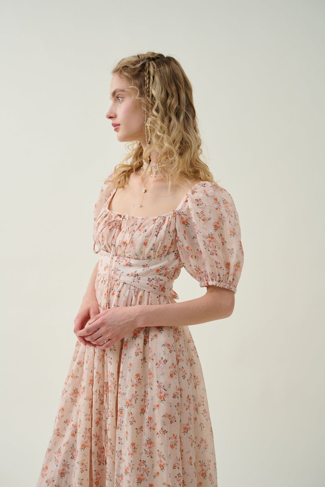 Alice 19 | Floral linen dress