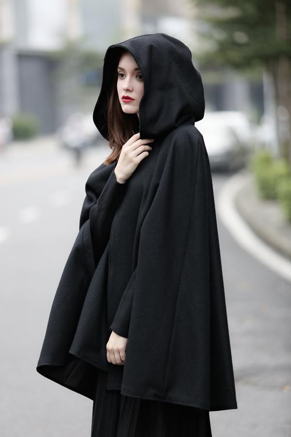 The New Yorker | Hooded Cashmere Cape