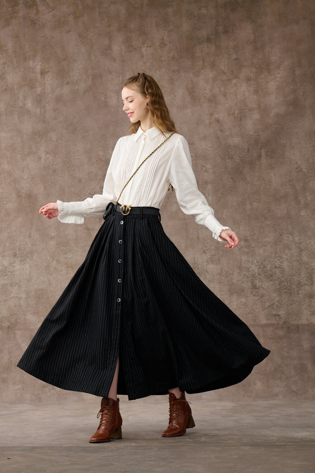 Santal 3 | Striped Wool Skirt in black