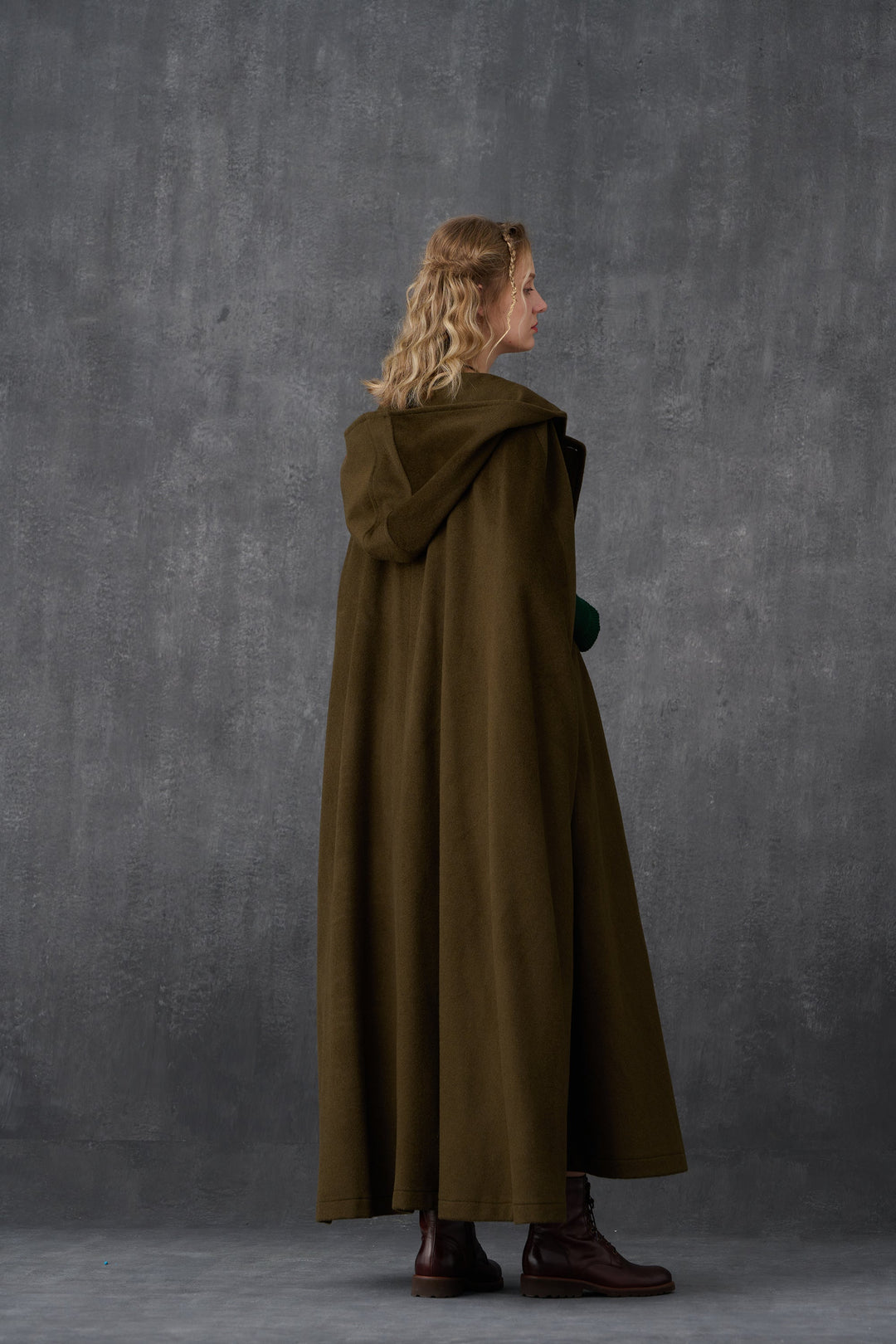 Parini 33 | Maxi Hooded wool coat cloak in olive