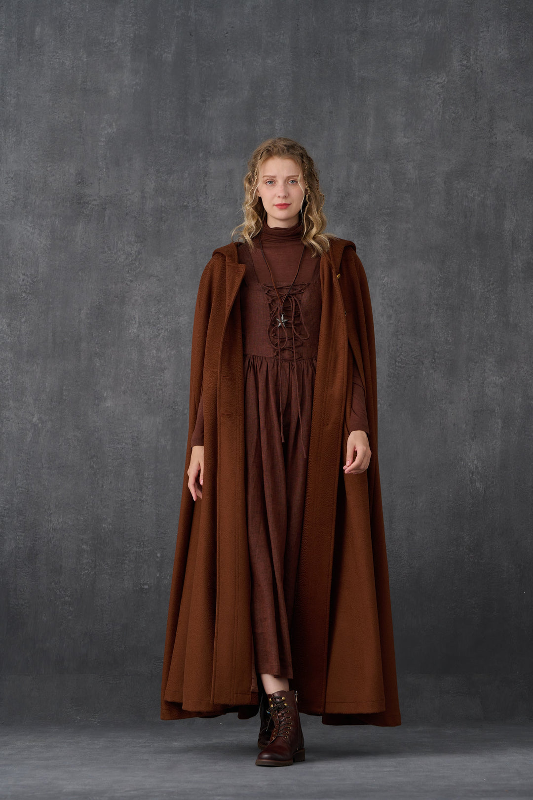 Parini 33 | Maxi Hooded wool cloak coat