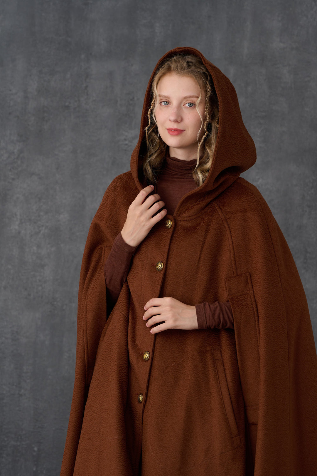 Parini 33 | Maxi Hooded wool cloak coat