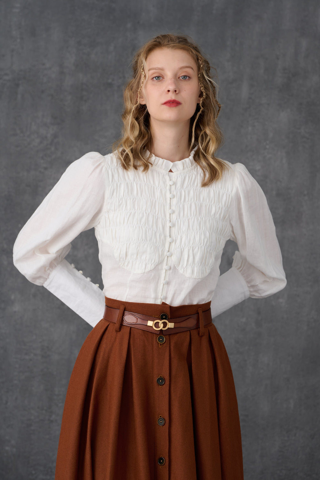 Naomi 33 |  buttoned up wool skirt in brown