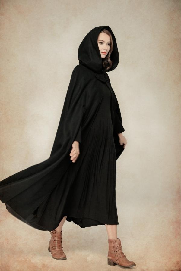 Black Wool Hooded Cloak with Lace, Wool Hooded Coat Lace, Halloween Cape, Wool Hooded Cape, Medieval Cape, deals Autumn Cloak