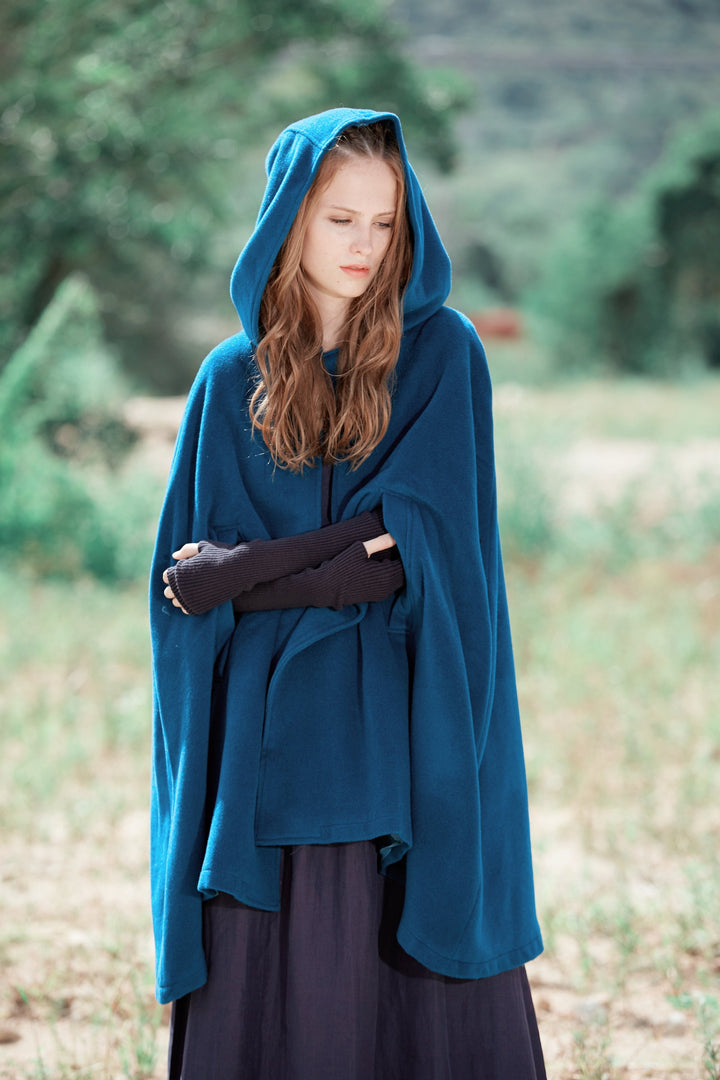 The New Yorker | Hooded Cashmere Cape