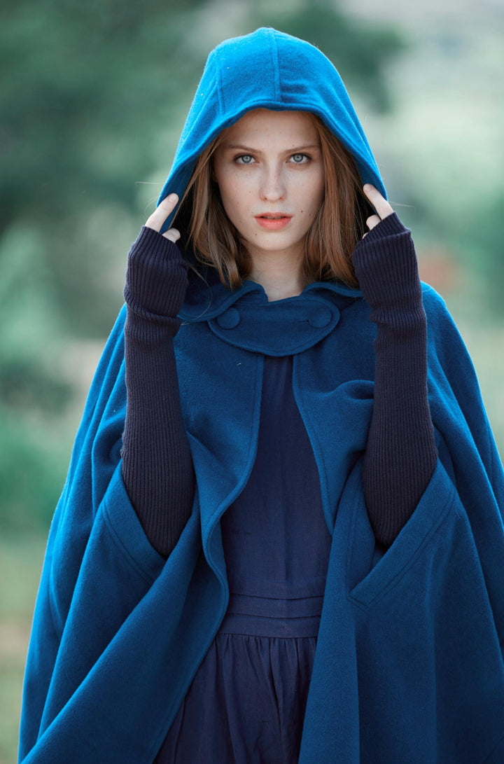 The New Yorker | Hooded Cashmere Cape