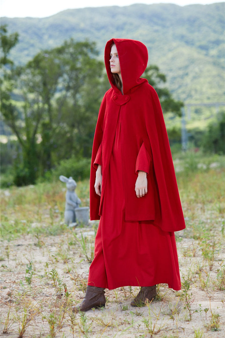 The New Yorker | Hooded Cashmere Cape