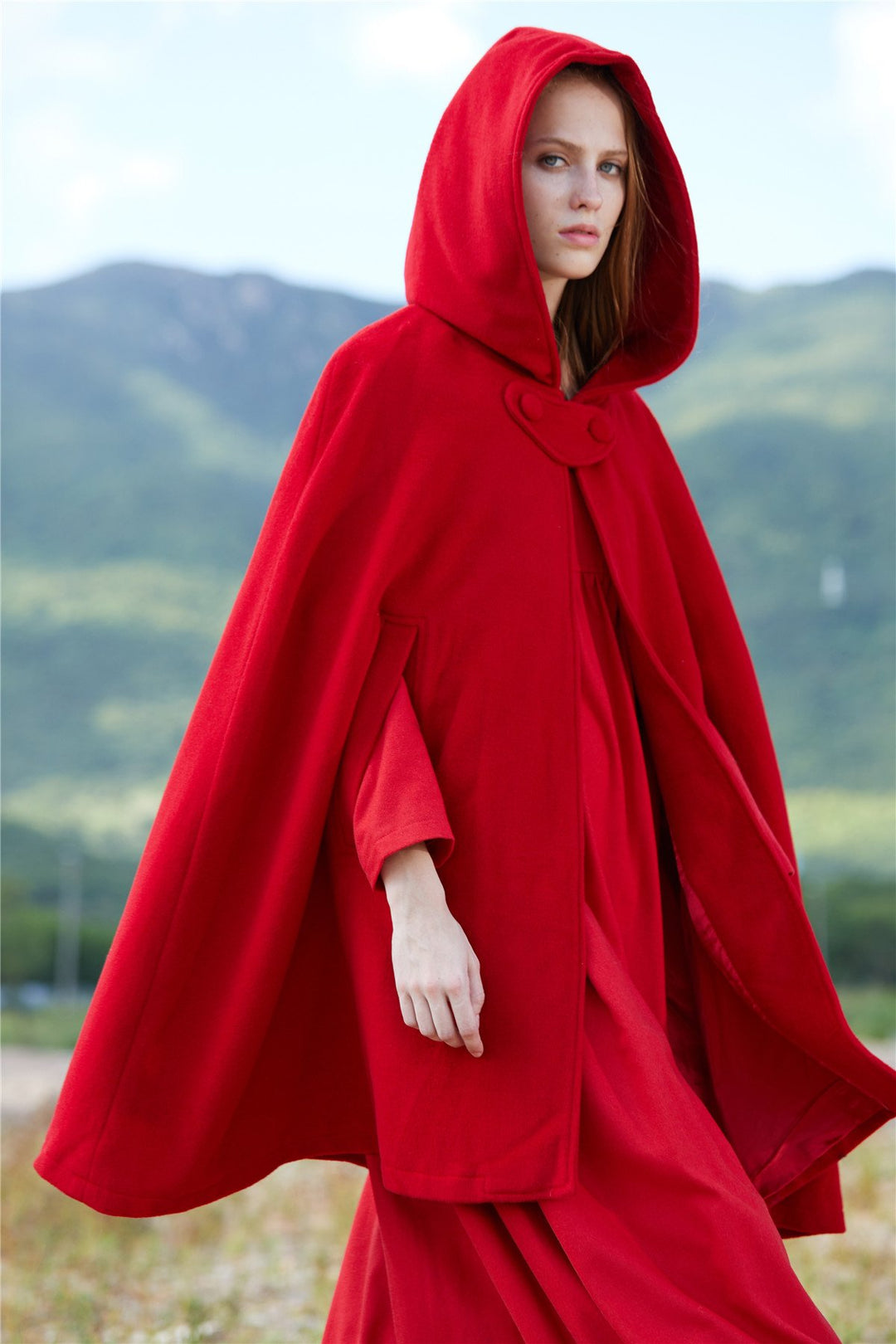 The New Yorker | Hooded Cashmere Cape