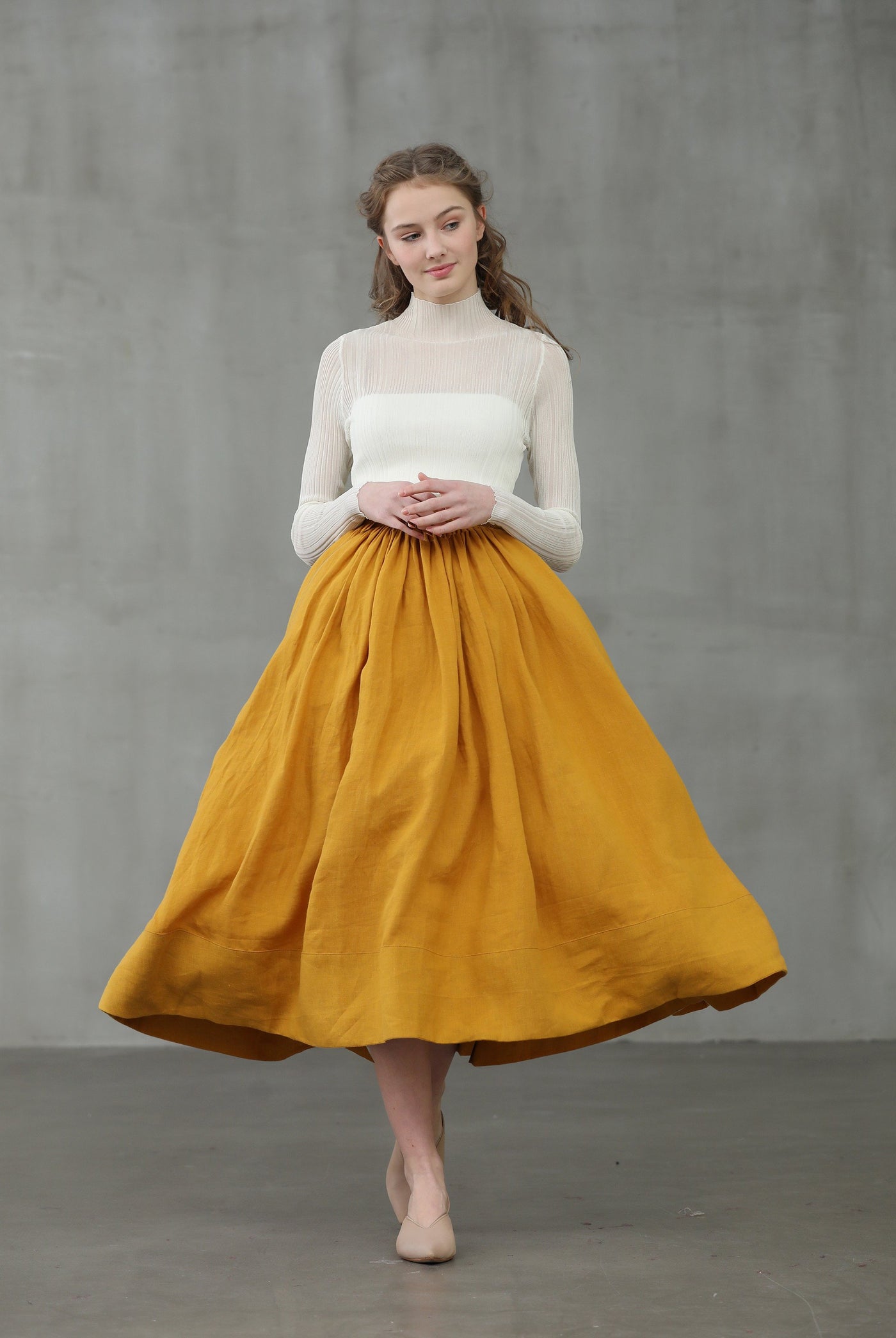 Daisy 03  PLUS SIZE Linen Skirt – Linennaive