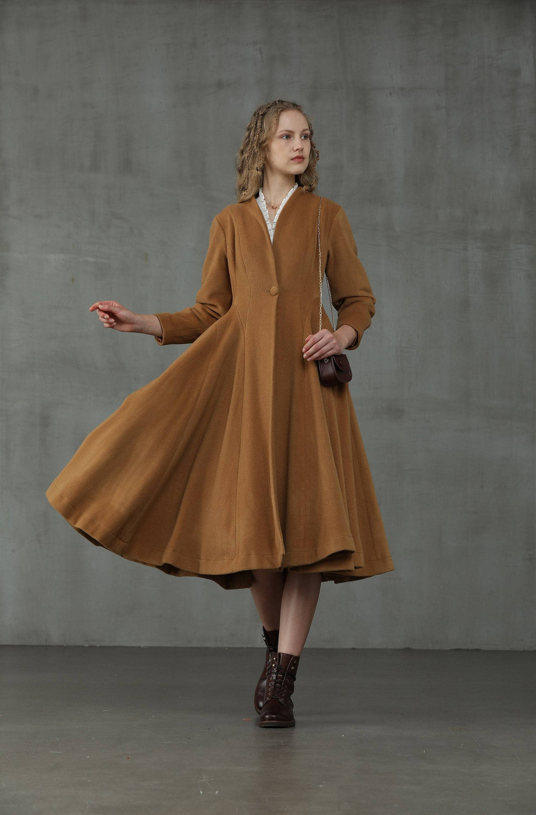 Little Women 22 | Wool Coat in Tan