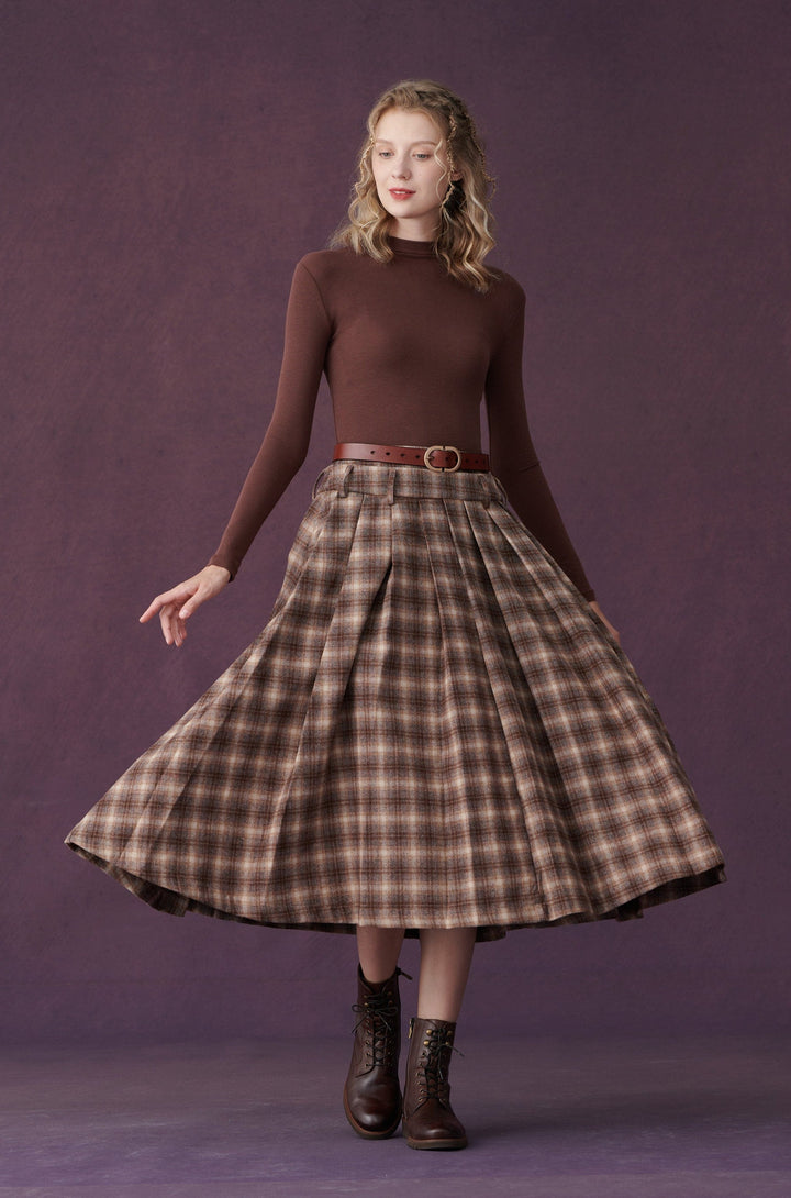 City Exclusives 11 | Check wool skirt in brown