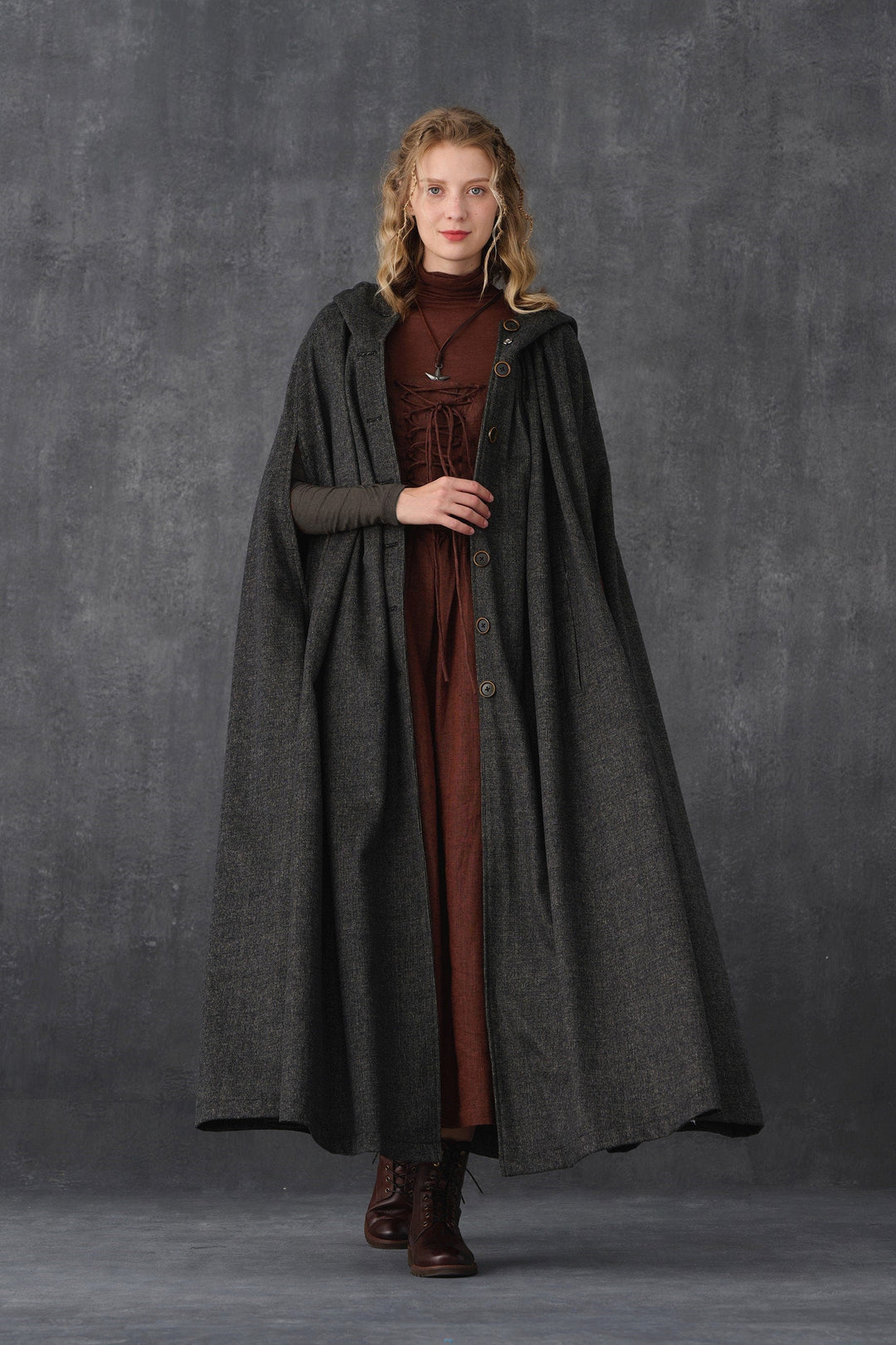 ARIEL 14 | HOODED WOOL CLOAK COAT