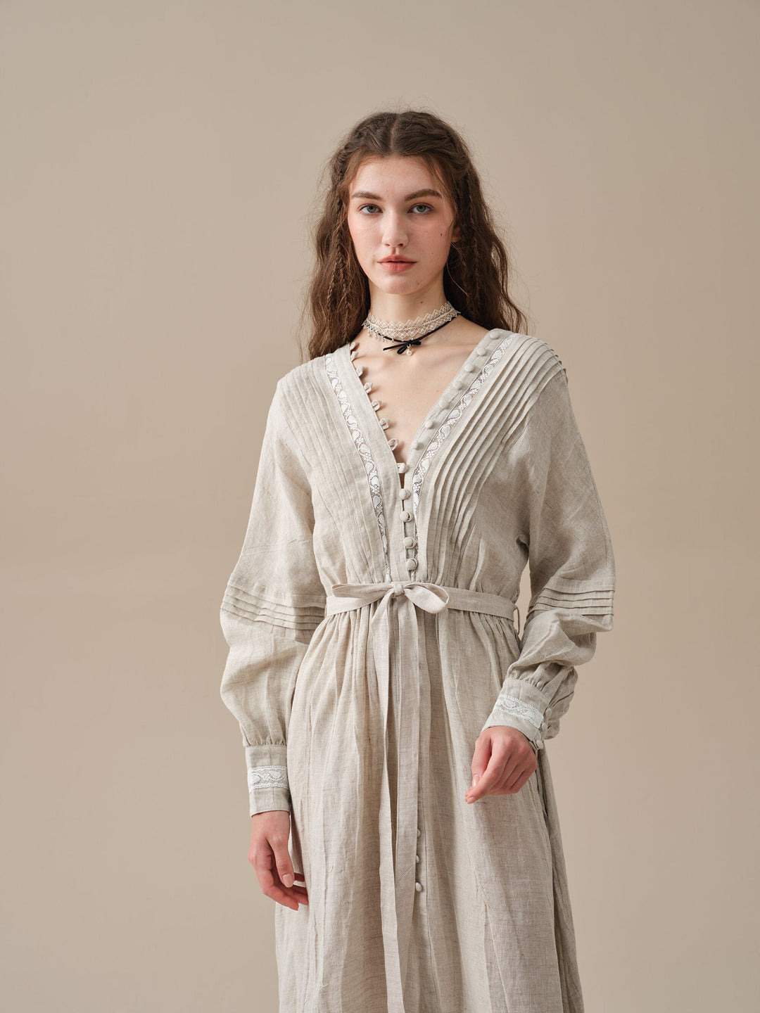 Octavia 17 | pintucked V-neck linen Dress