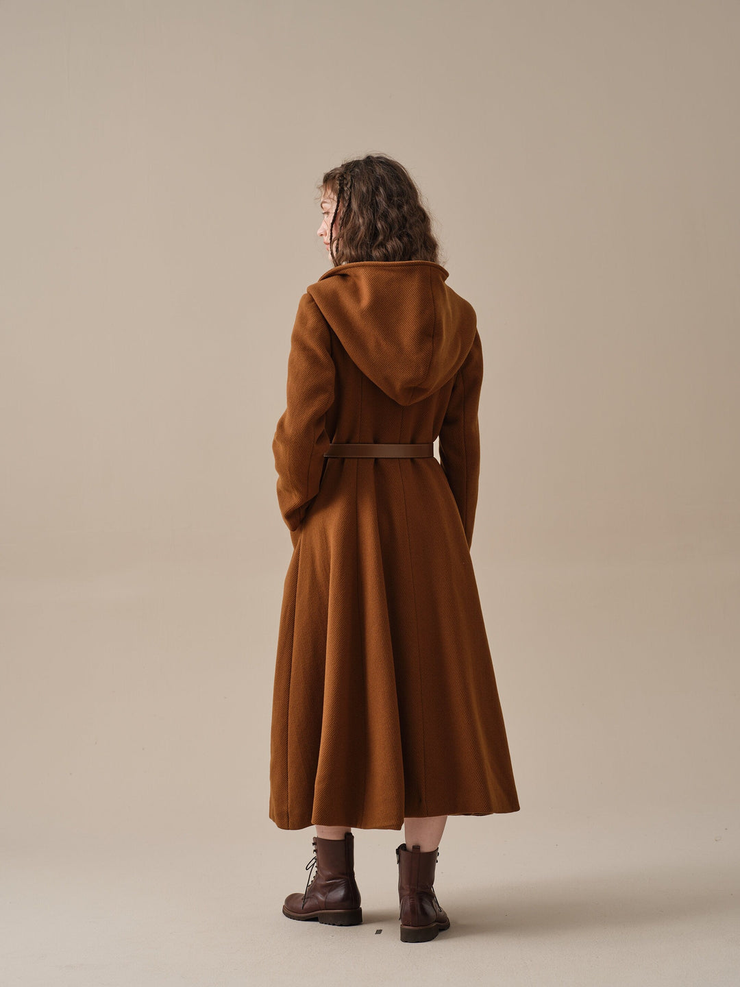 Trista 24 | 100% twill wool hooded coat