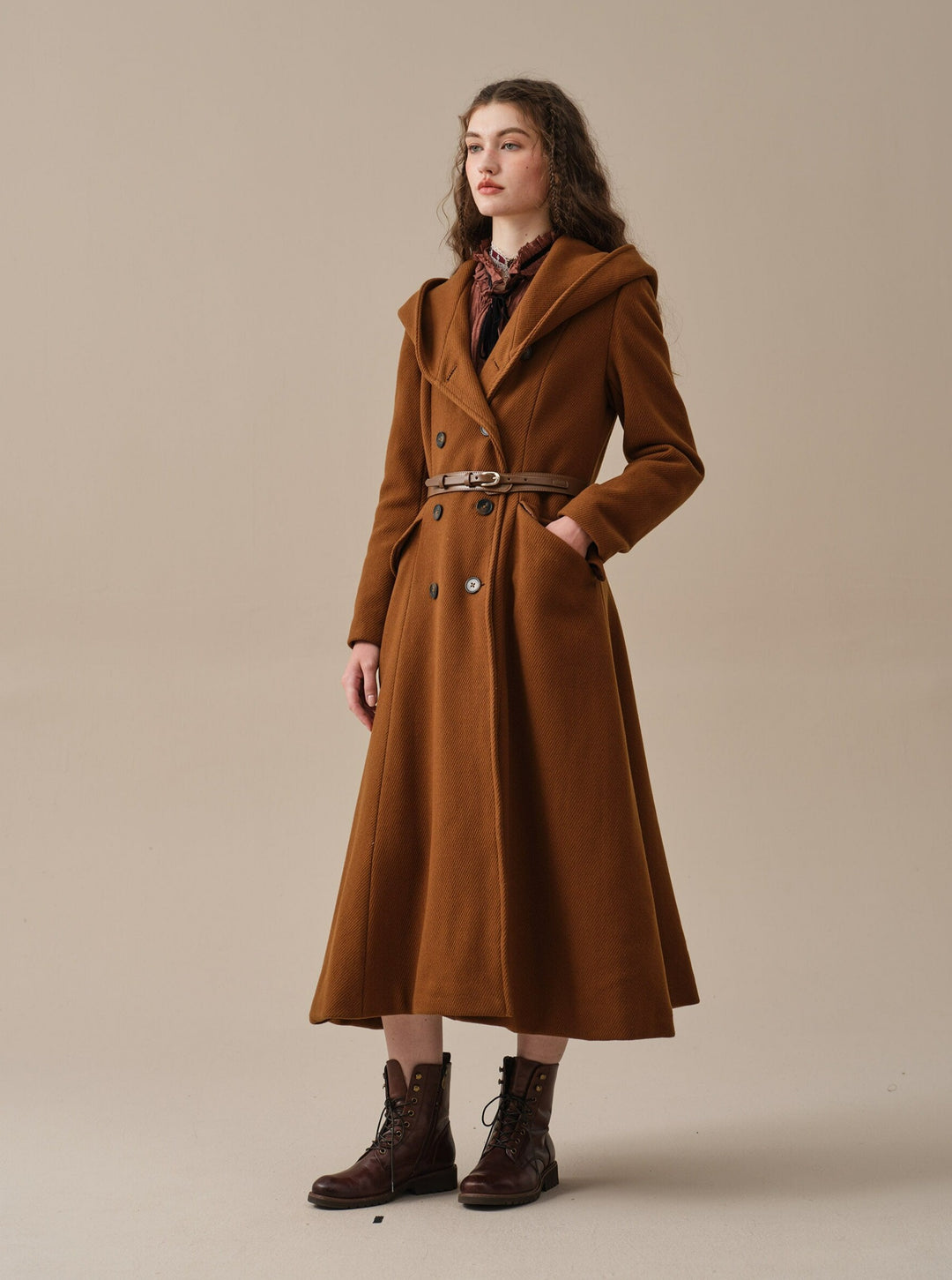 Trista 24 | 100% twill wool hooded coat